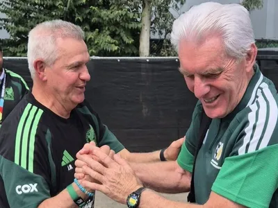 Técnico da África do Sul diz não temer o México: "torcida não joga"