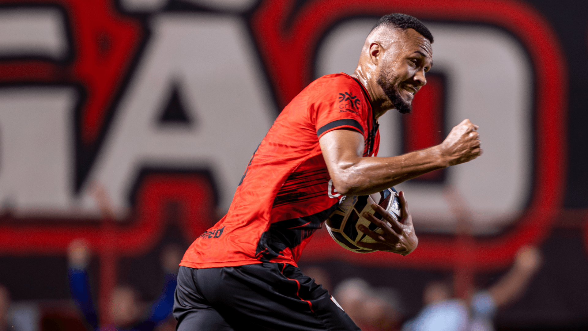 Atlético-GO busca reação incrível e empata com o CRB na Série B