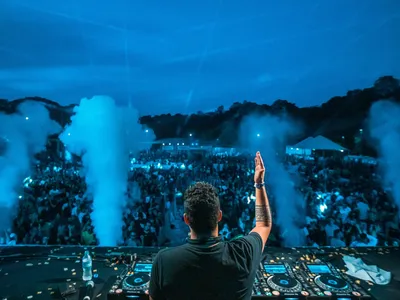 Doozie amplia presença internacional com EP e turnê com Vintage Culture