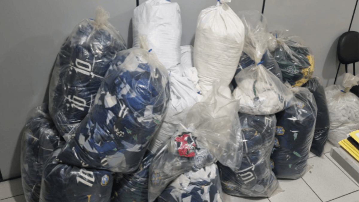 Polícia encontra milhares de produtos falsificados em imóvel de Potim