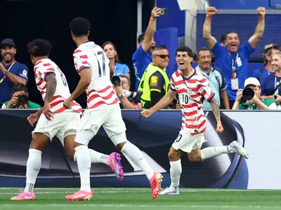 Estados Unidos atropelam Paraguai e aplicam a primeira goleada da Copa