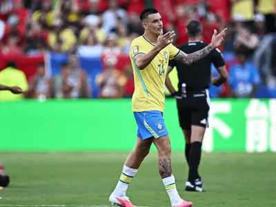 Ibañez recebe críticas em Brasil x Marrocos: 'Não ataca nem a lasanha'