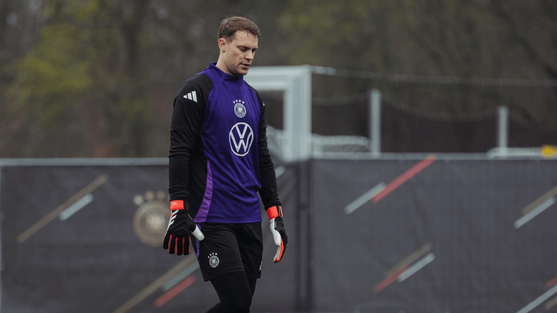 Por que Neuer abandonou a aposentadoria e voltou ao gol da Alemanha
