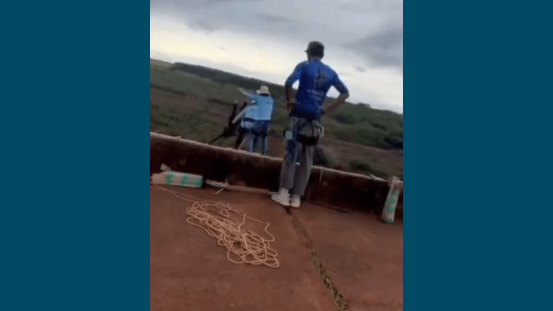 Vídeo publicado nas redes sociais do momento da queda