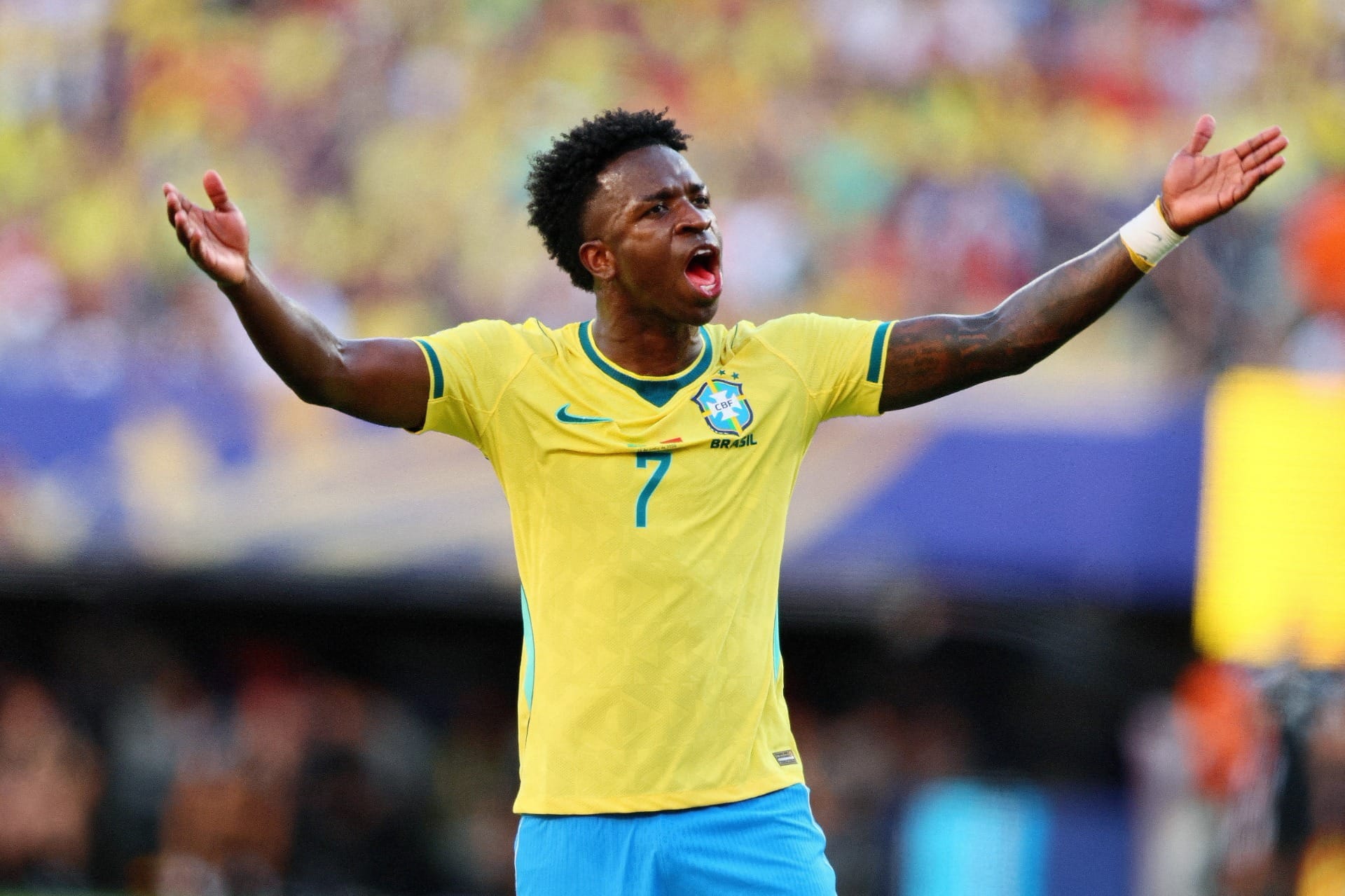 Vini Jr. marca gol do Brasil, mas post viraliza por motivo inusitado; veja