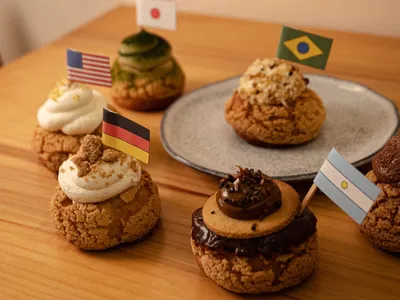 César Yukio, campeão do MasterChef Confeitaria, lança doces para a Copa