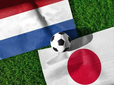 Holanda x Japão: Memphis fica no banco; veja escalações
