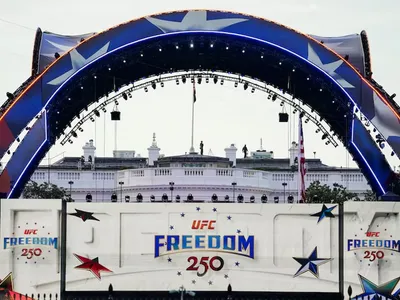No aniversário de 80 anos, Trump promove evento do UFC na Casa Branca