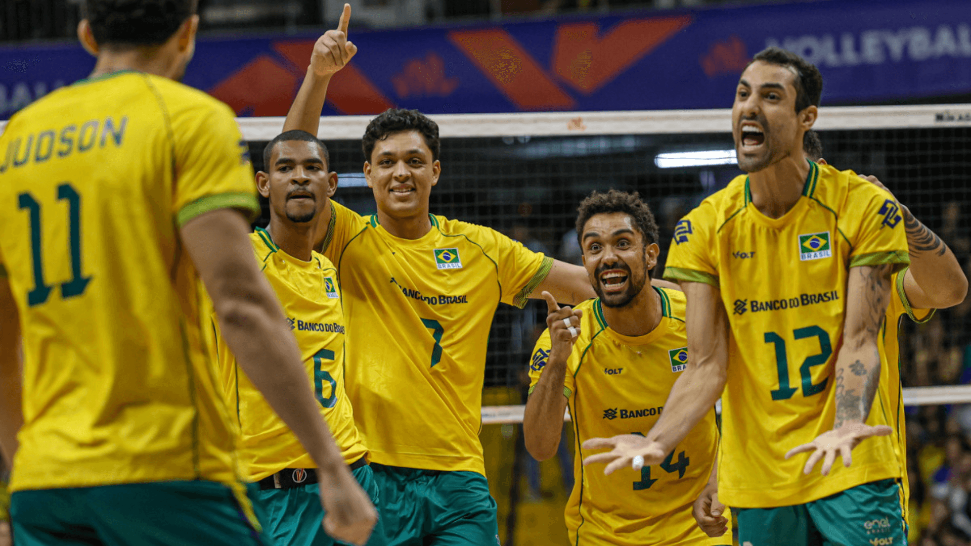 Brasil vira sobre a Argentina e arranca vitória por 3 sets a 2 na VNL