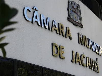Câmara de Jacareí vota projeto que altera cálculo do anuênio de servidores