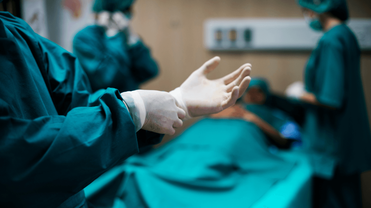Cirurgia bariátrica vai acabar após canetas emagrecedoras? Médicos rebatem