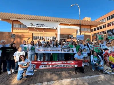 Família de Arthur Sorocaba protesta na Anvisa por liberação de medicamento
