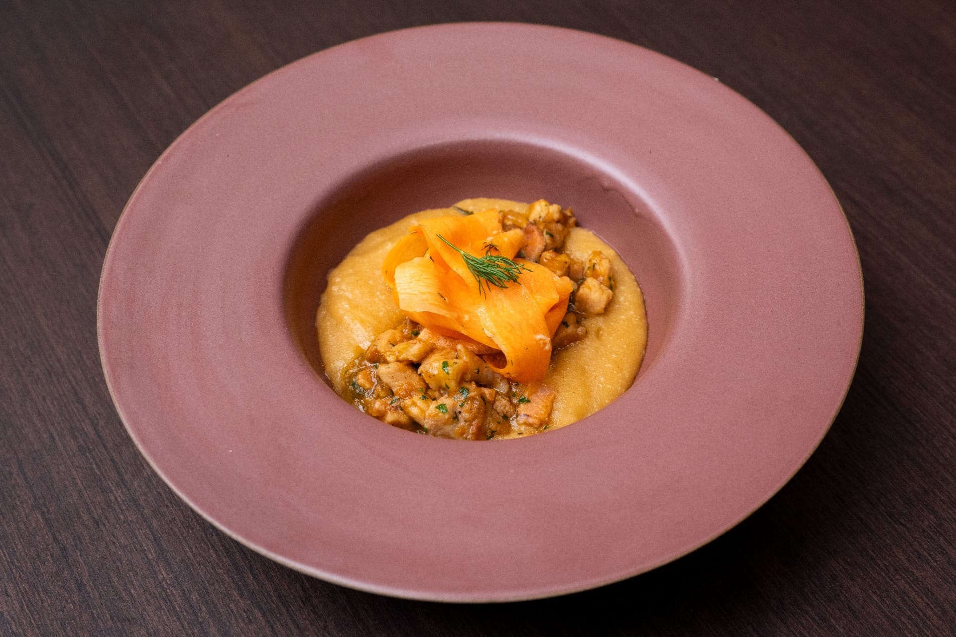 Ragu de bisteca com pirão e salada de cenoura | Band Receitas