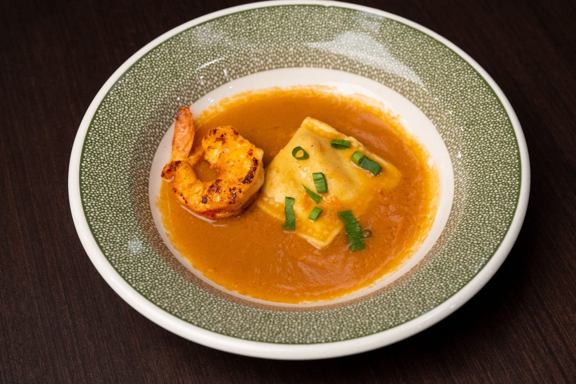 Ravioli de caranguejo com bisque de camarão | Band Receitas