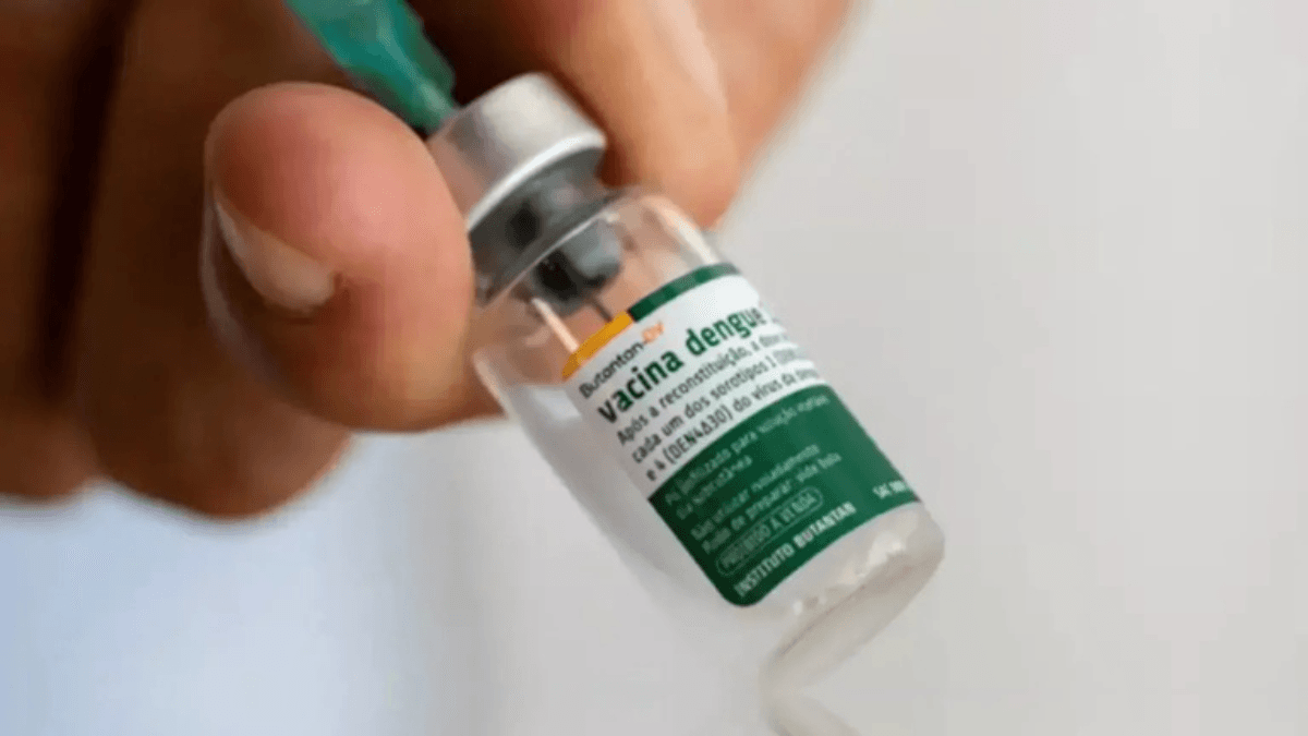 Anvisa cria grupo para investigar vacina da dengue do Butantan após mortes