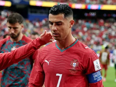 Primeiro gol do Congo em Copas ofusca estreia de Cristiano Ronaldo