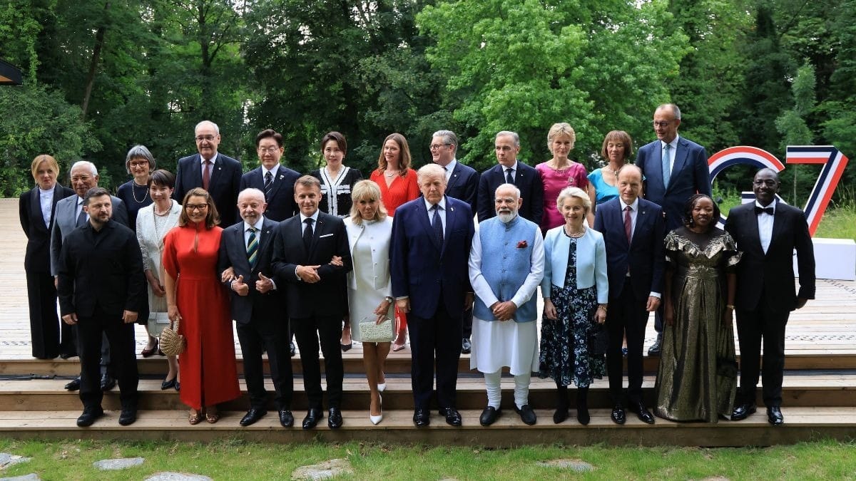 Lula e Trump se cumprimentam durante evento social no G7