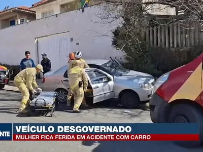 Carro desce desgovernado e mulher fica ferida no bairro Atuba, em Colombo