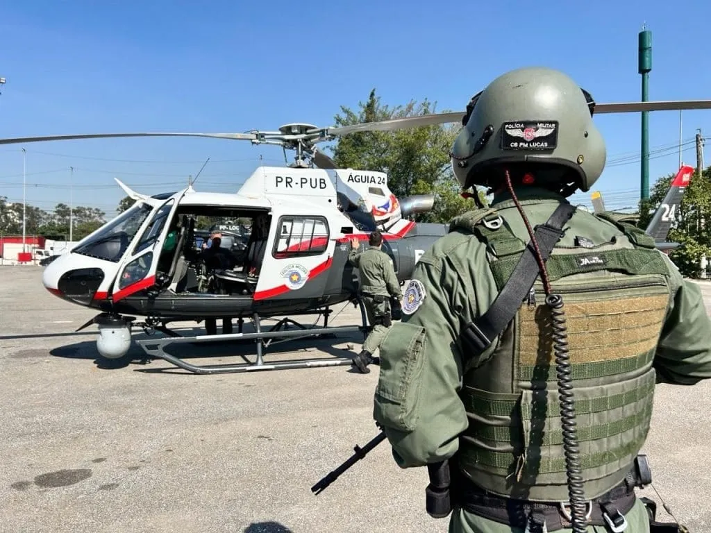 Helic&oacute;ptero equipado com a tecnologia sobrevoou corredores estrat&eacute;gicos da capital (foto: SSP-SP/Divulga&ccedil;&atilde;o)