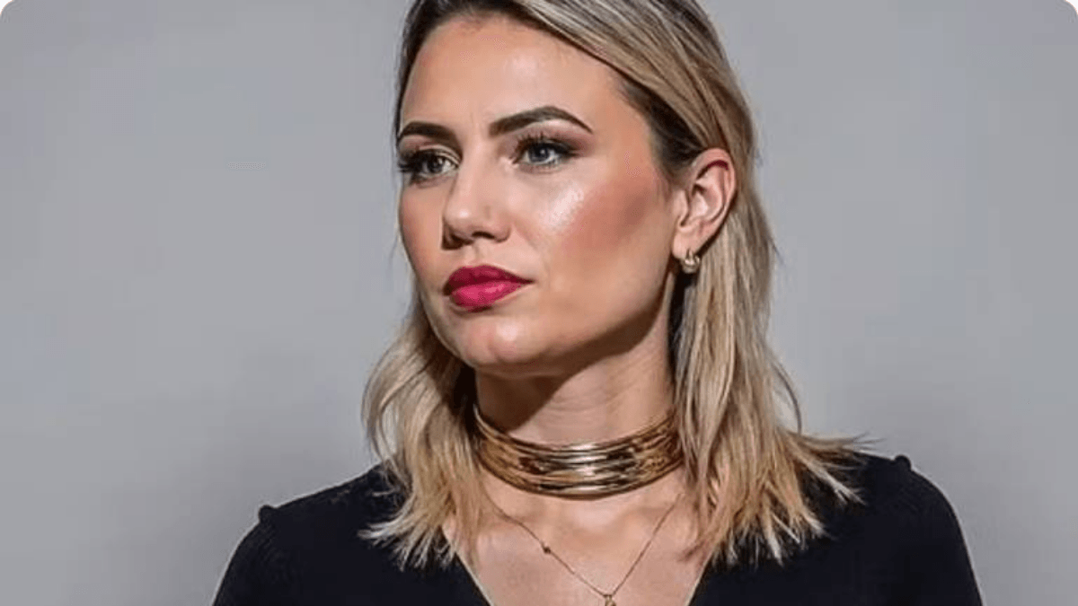 Vice-prefeita é acusada de desviar R$ 41 mil para afastar amante da esposa
