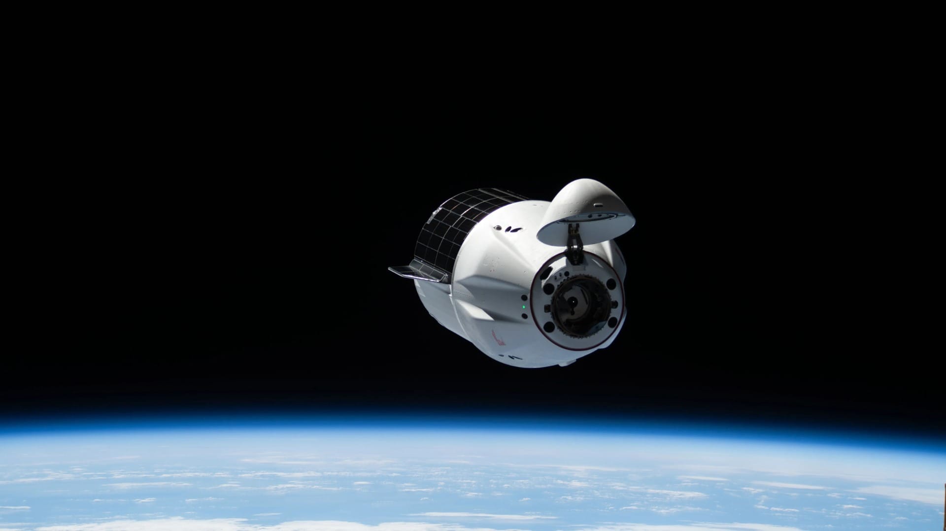 Parte de foguete da SpaceX atinge a Lua a 9 mil km/h - QTU Questões do Universo