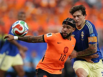 Técnico da Holanda vê Memphis próximo de retorno ao time titular