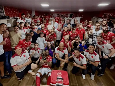 Com liderança em jogo, Série B tem sábado de gols e mudanças na tabela