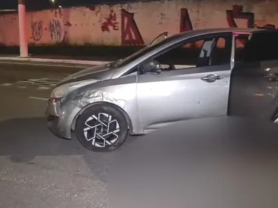 Motorista fura bloqueio, tenta atropelar PMs e acaba baleado em SP