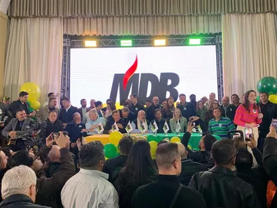 MDB lança Rafael Greca ao governo e Alvaro Dias ao Senado