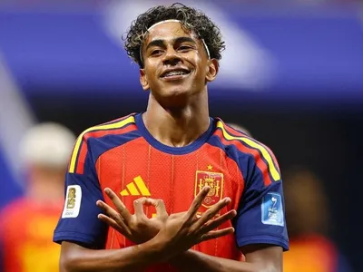Lamine Yamal faz gol pela Espanha e fica atrás só de Pelé; entenda