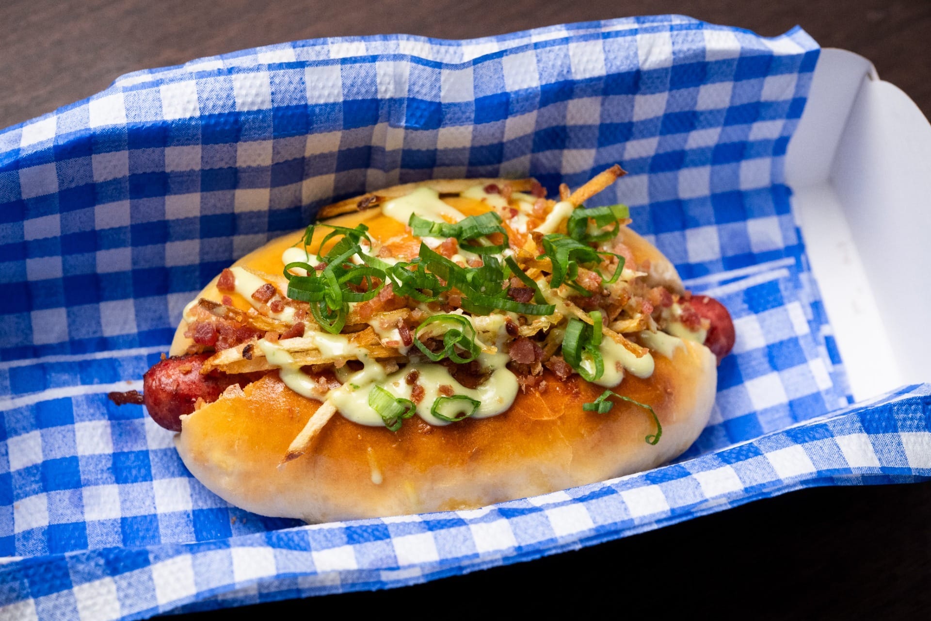Cachorro-quente gourmet com salsicha artesanal | Band Receitas