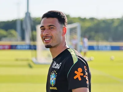 Martinelli se diz pronto para ser titular e quer vitória contra Escócia