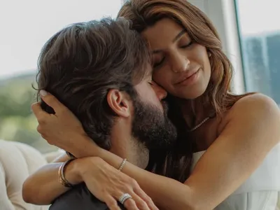 Goleiro da Seleção, Alisson celebra 11 anos de casamento e ganha declaração
