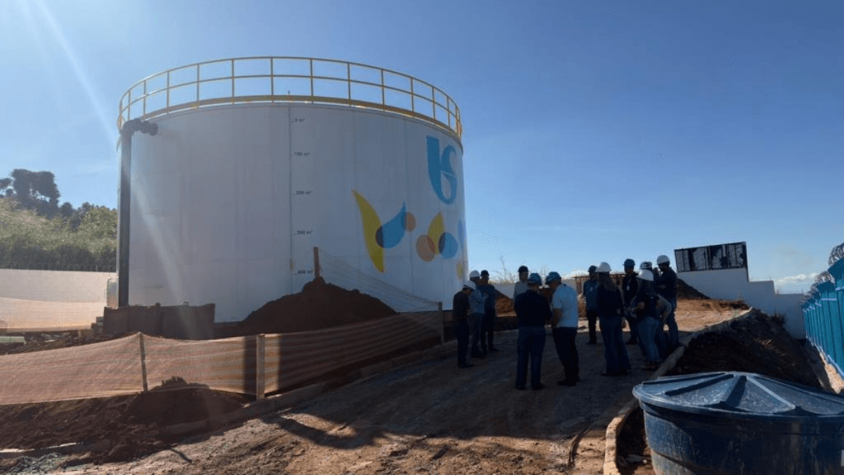 Rompimento de adutora afeta abastecimento de água em Pindamonhangaba