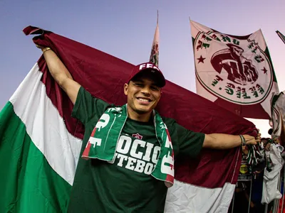 Fluminense anuncia retorno de Thiago Silva, seis meses depois de saída