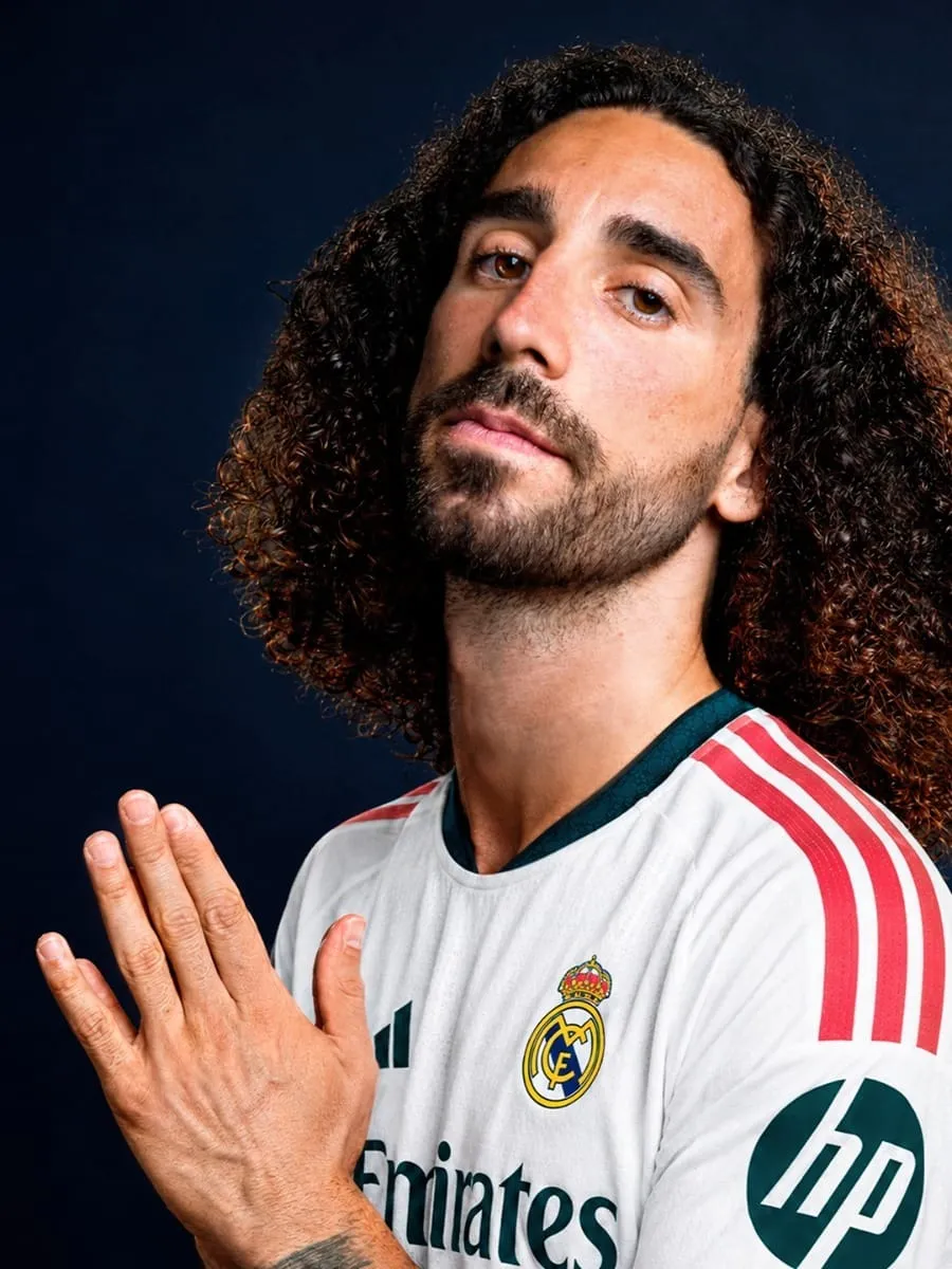 Cucurella, lateral-esquerdo do Real Madrid. Foto: Divulgação/Real Madrid