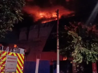 Estrutura de galpão em SP será demolida após incêndio de grandes proporções