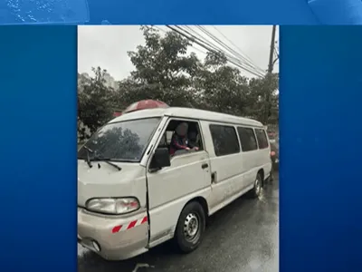 Motorista com CNH cassada abandona van com 25 crianças na Zona Sul de SP