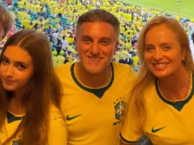 Luciano Huck e família marcam presença em jogo do Brasil na Copa do Mundo