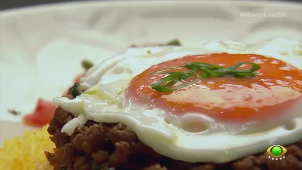 Prova de eliminação do MasterChef desafia cozinheiros com pratos regionais