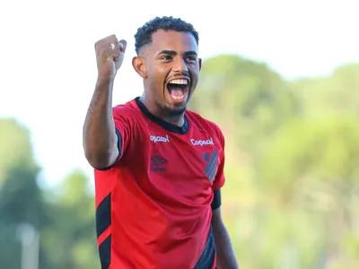 Sorriso deixa o Athletico e acerta com o Santa Clara de Portugal