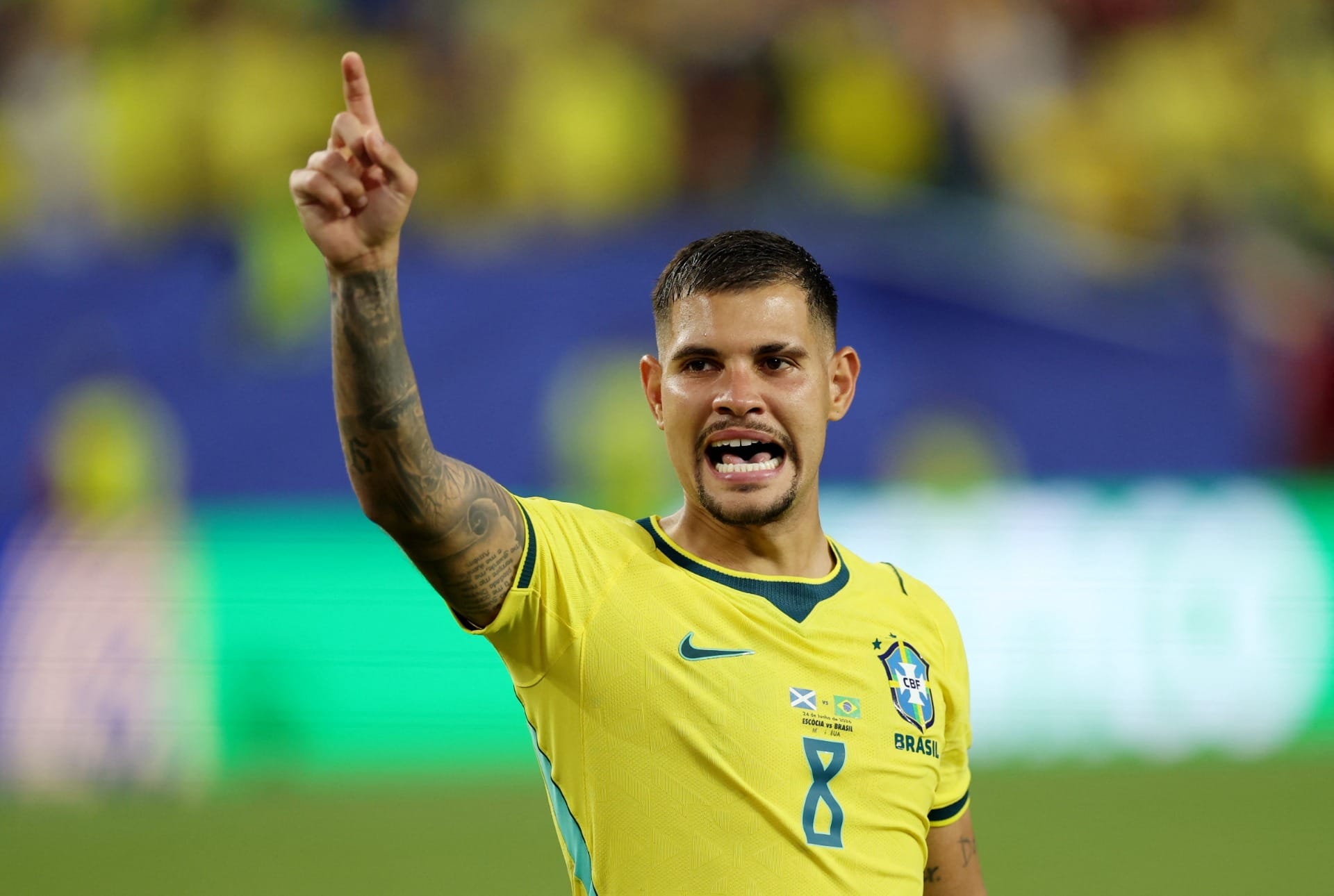Bruno Guimarães comunica desejo de sair do Newcastle para rival, diz jornal