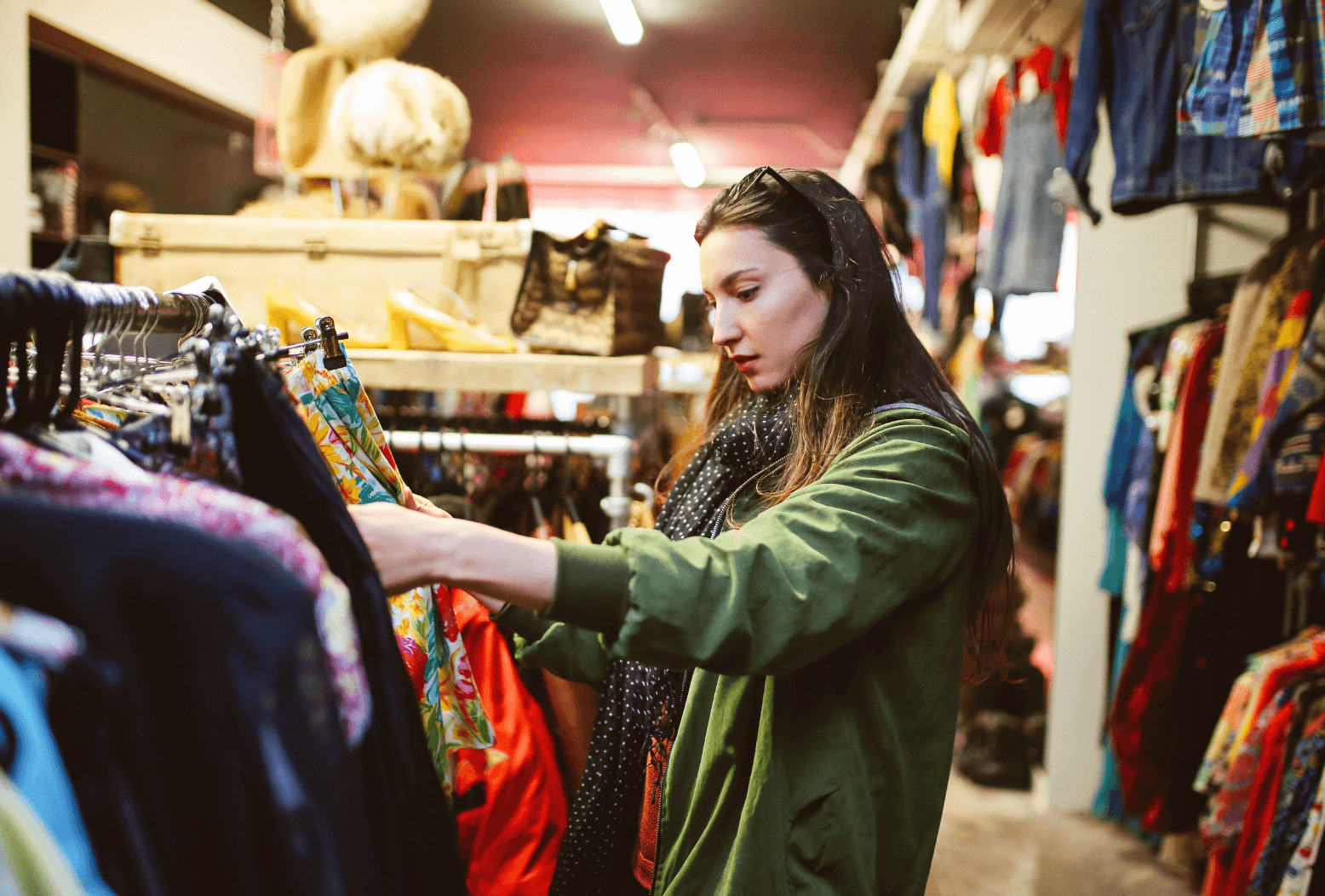 A geração que transforma roupas usadas em negócio está movimentando bilhões