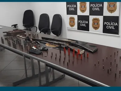 Polícia prende padrasto suspeito de agredir e ameaçar atirar em enteado