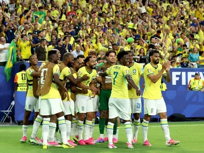 Brasil x Japão: mata-mata começa com rival que aprendeu futebol com Zico