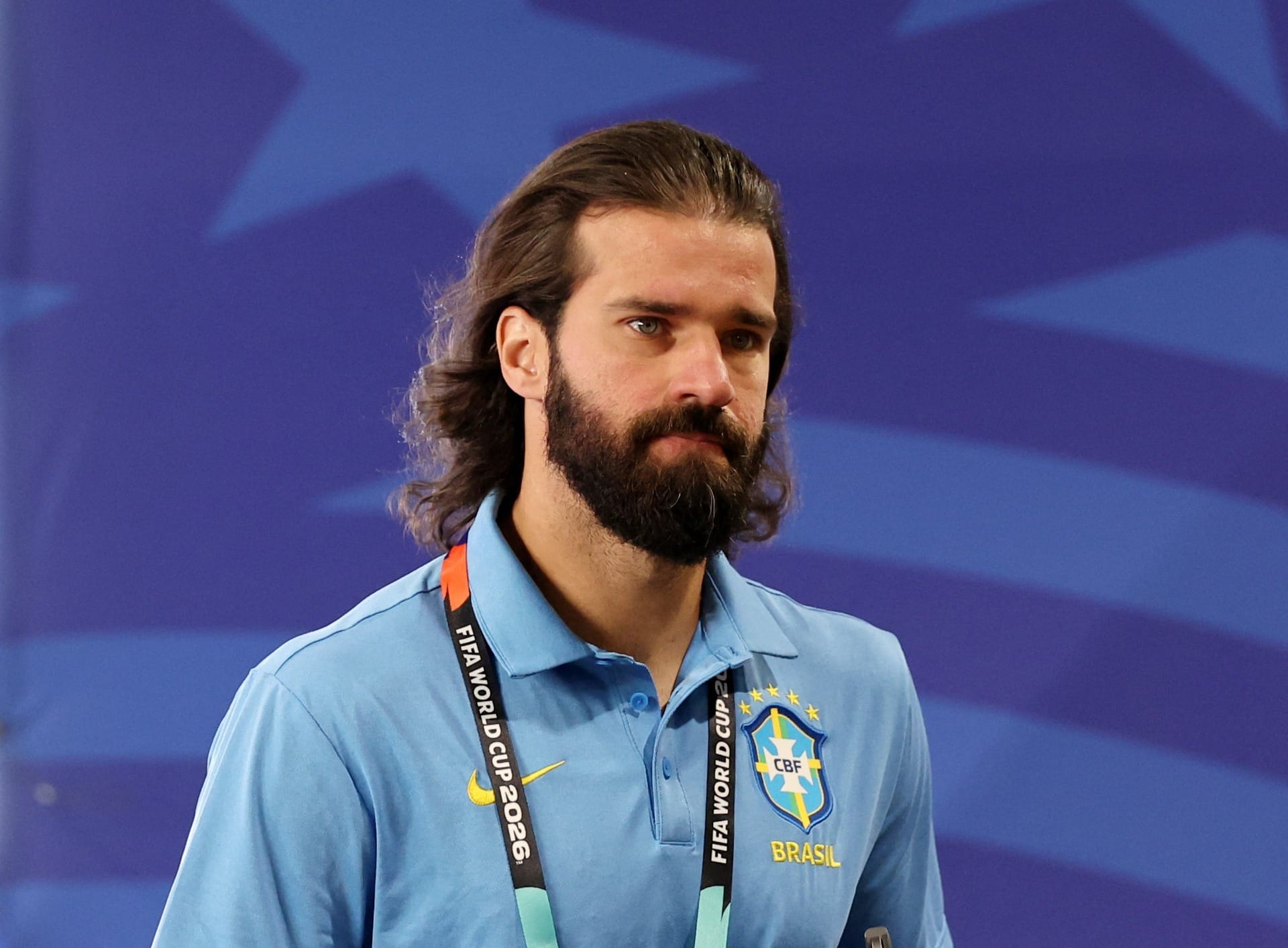 Alisson, goleiro da Seleção Brasileira, na chegada em Houston