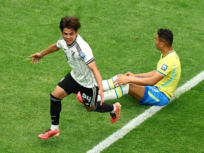 "Na conta dos dois": web culpa Danilo e Casemiro por gol do Japão