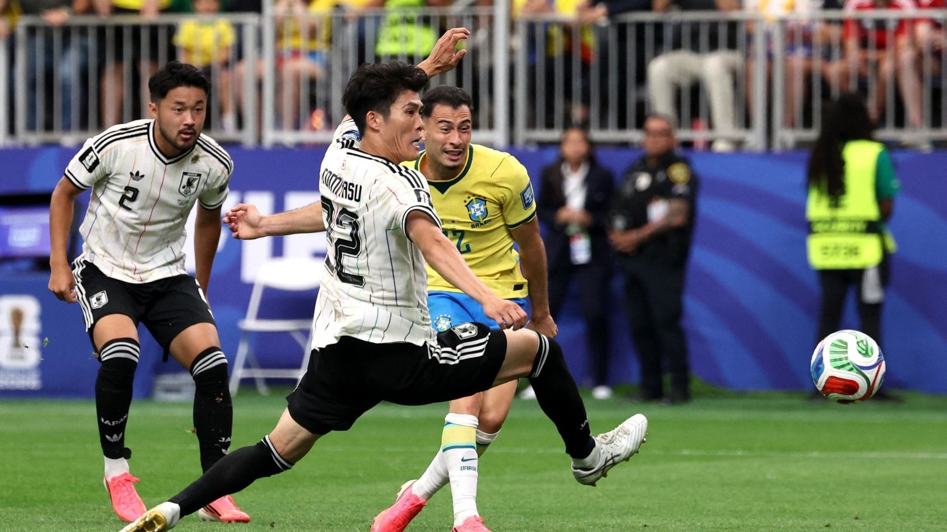 Martinelli faz 2 a 1 para o Brasil
