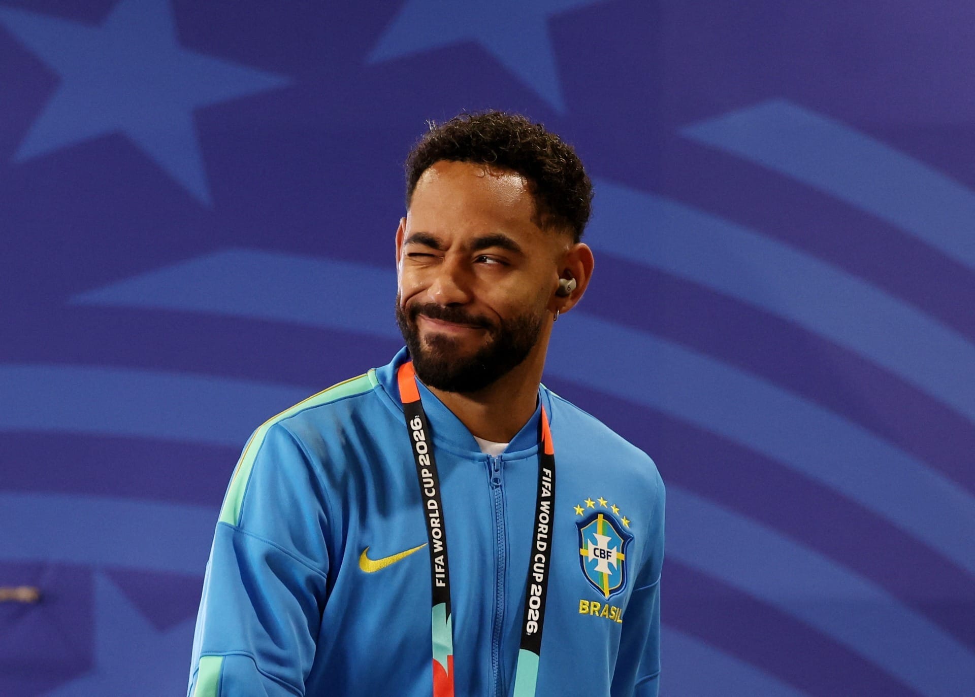 Matheus Cunha chega no estádio de Housto