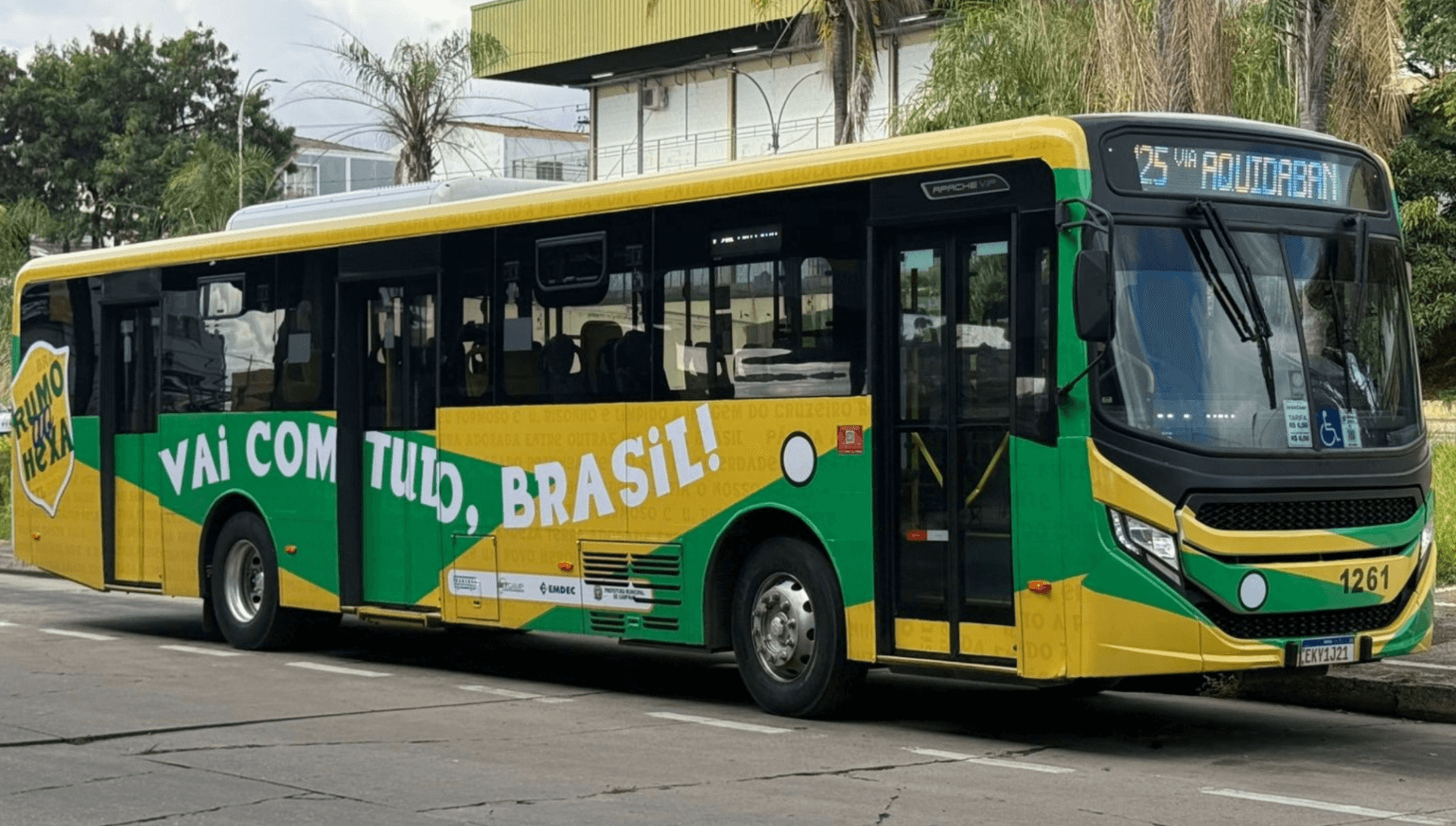 Quatro linhas de ônibus terão horários especiais para jogo do Brasil